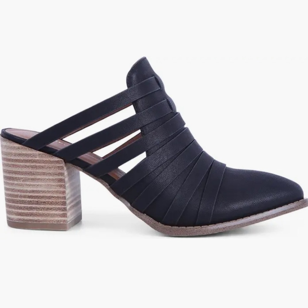 Tommy Heeled Mule